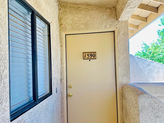 2nd image of 1590 Charterwood Ct
