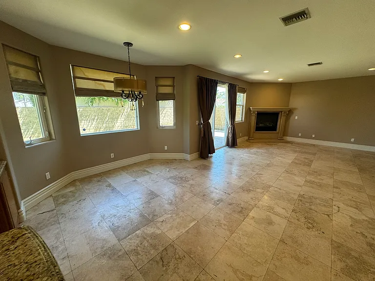 4960 Chimineas Ave — Photo 7