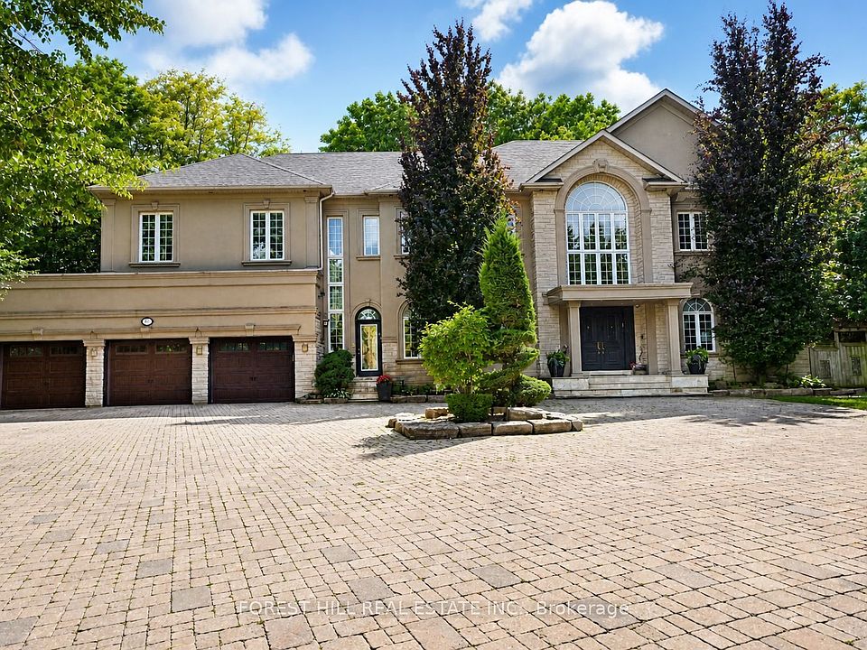 1st image of 161 Renaissance Ct