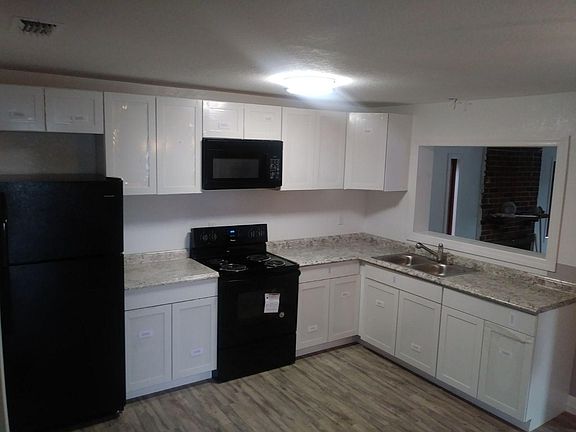4th image of 4808 Joyce Dr