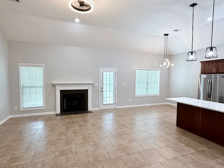 705 Post Oak Way — Photo 22
