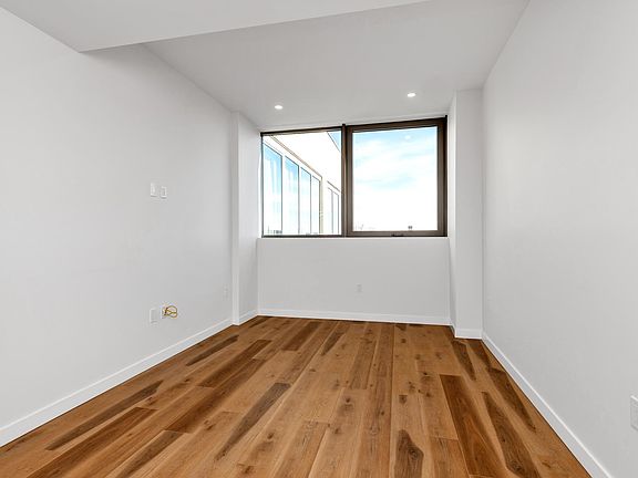 2nd image of 83-67 116th St #804