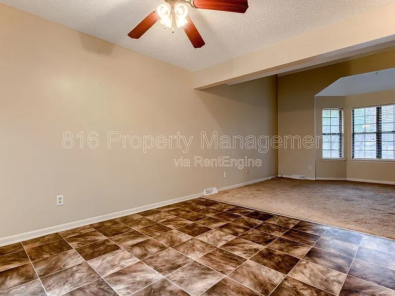 164 SW Robin Rd — Photo 8