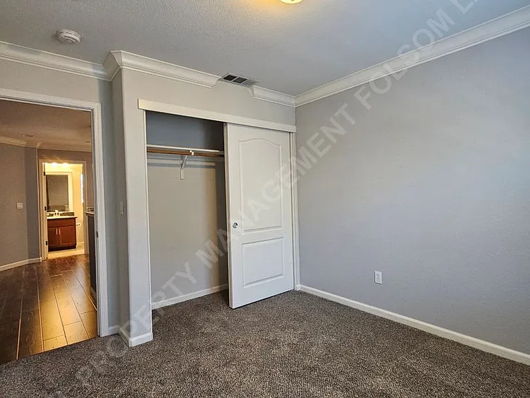 104 Rodin Ln — Photo 22