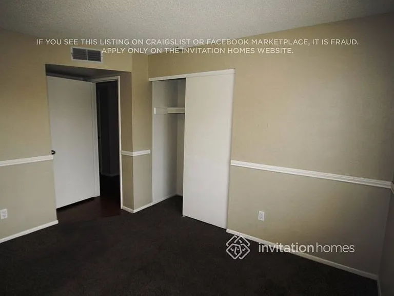 902 W Westchester Ave — Photo 11