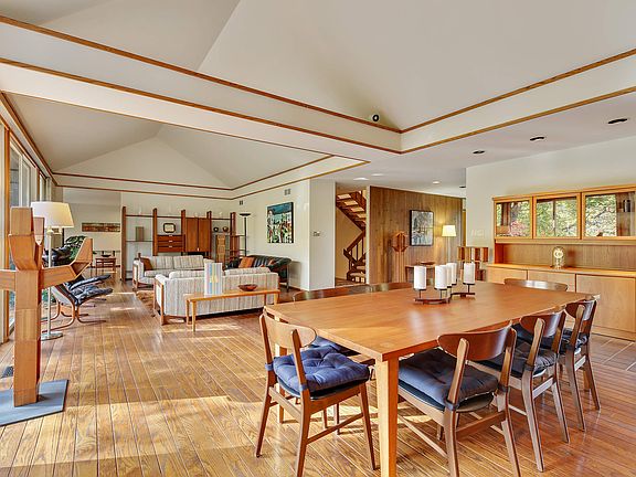 Living Room / Dining Room