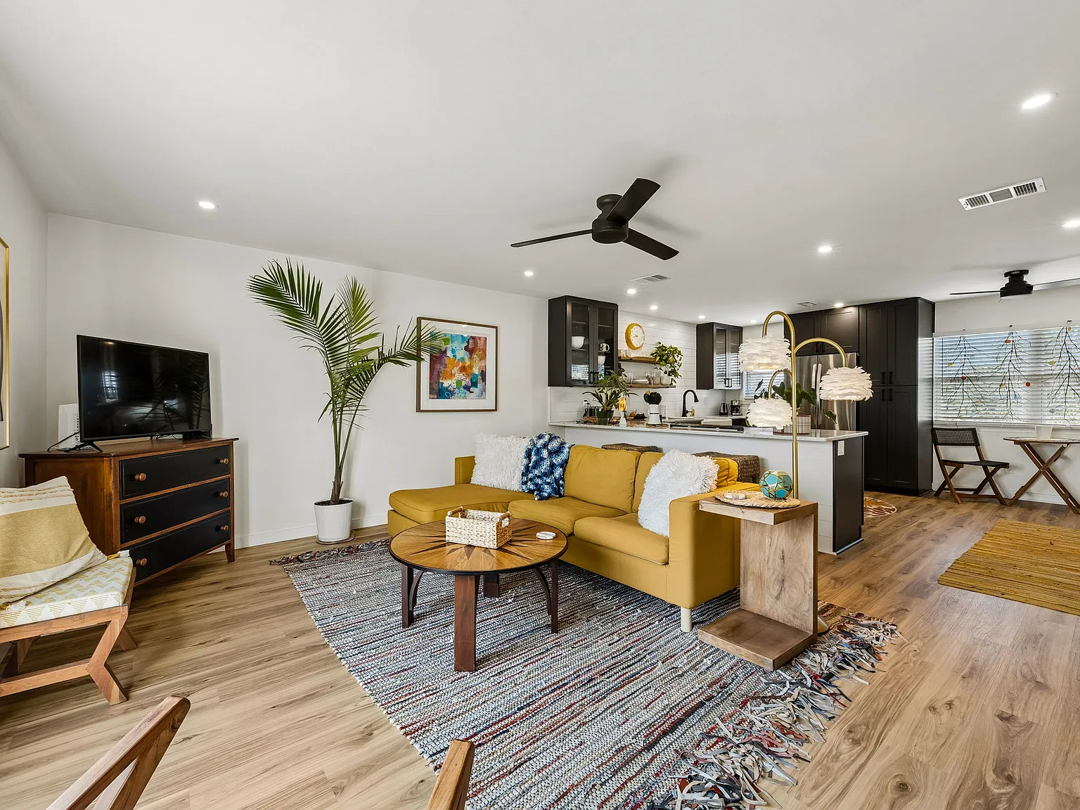 2 bed, 2.5 bath, 1150 sqft, $3,000 — Photo 4