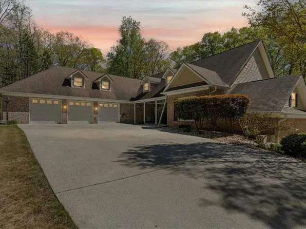 8878 Brewer Rd, Douglasville, GA 30134
