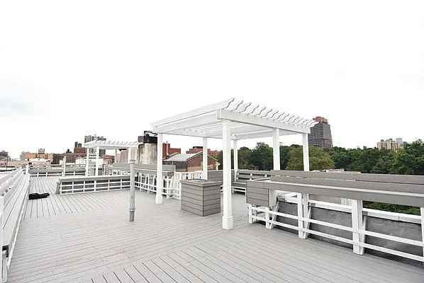 Rented by Bohemia Realty Group | media 16