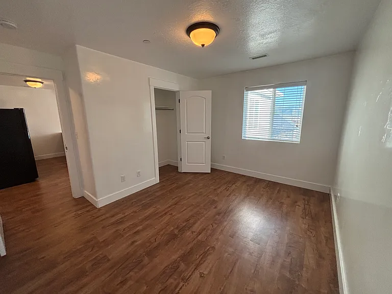 269 E Main St #B — Photo 5