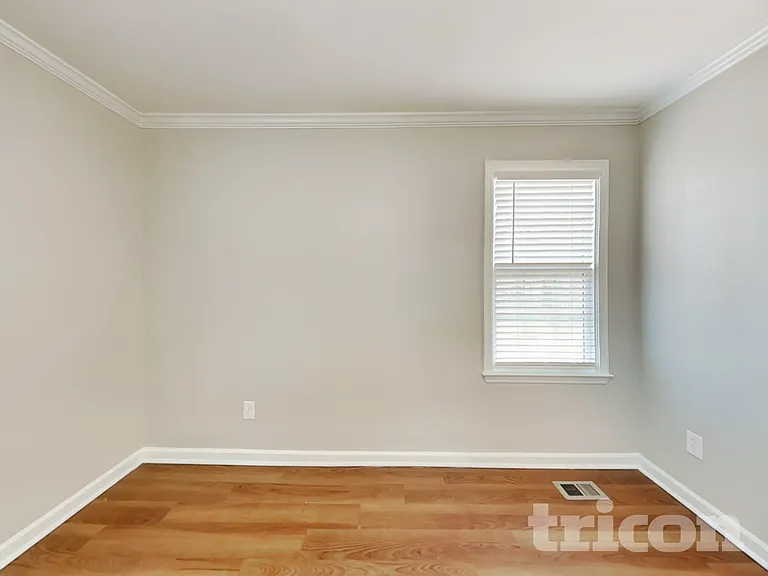 1004 Girder Ct — Photo 8