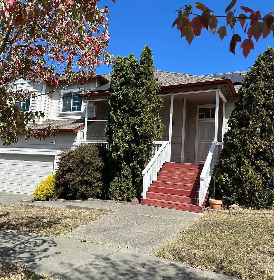4 bed, 3.0 bath, 2500 sqft, $4,300 — Photo 2