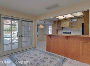 221 S Patencio Rd #1, Palm Springs, CA 92262