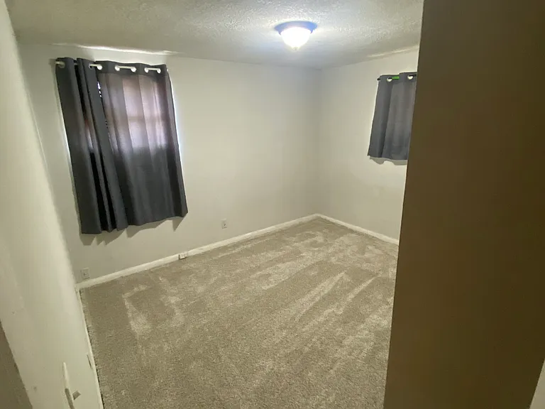 265 Lee Dr — Photo 6