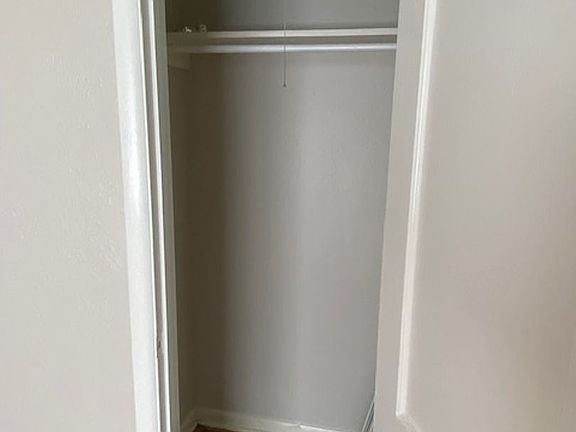 5th image of 617 N Texas Blvd