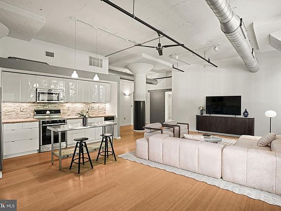 3rd image of 1714 Memphis St APT 118