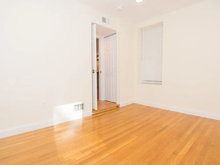 1805 Beacon St #2B — Photo 11