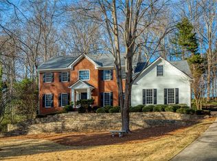 480 Saddlebrook Dr, Roswell, GA 30075