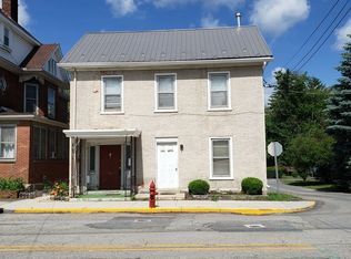 162 N Carlisle St, Greencastle, PA 17225