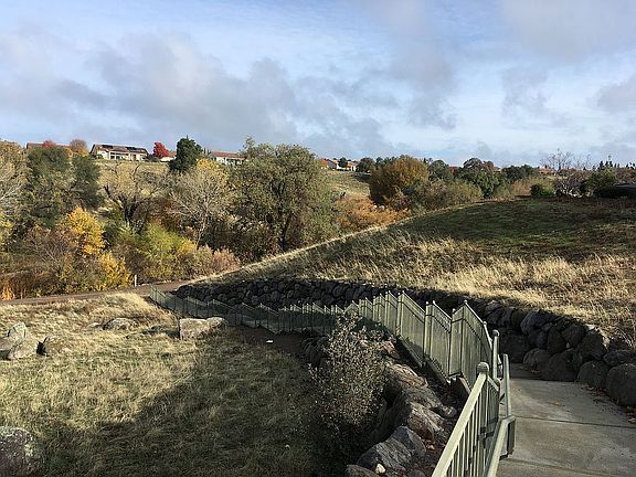  Lincoln Hills Trails