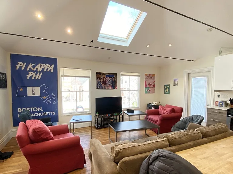 89 Cedar St #3A — Photo 2