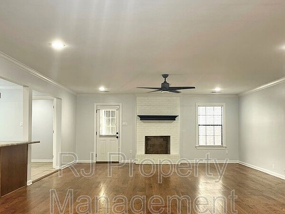 4th image of 8256 Echo Hills Ln