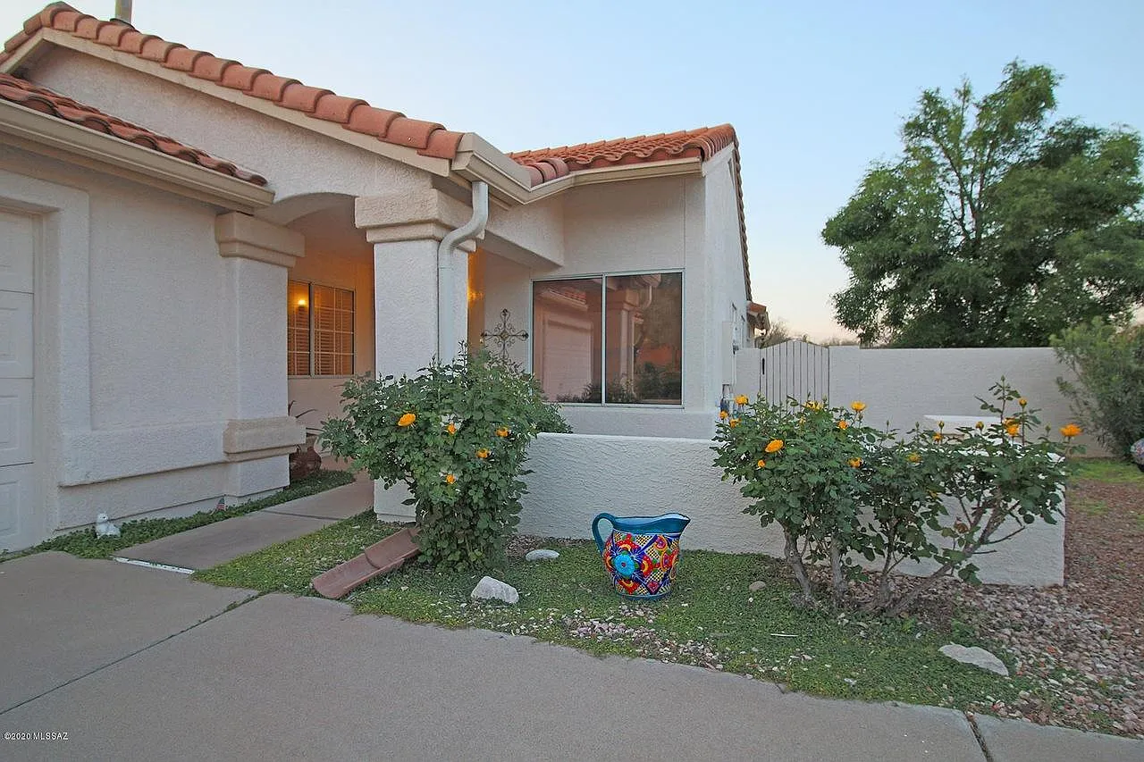 8118 E Prickly Poppy Dr — Photo 3