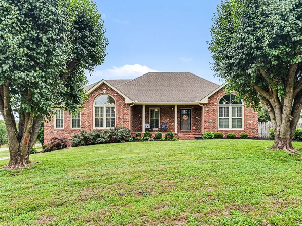 100 Macintosh Dr, Springfield, TN 37172