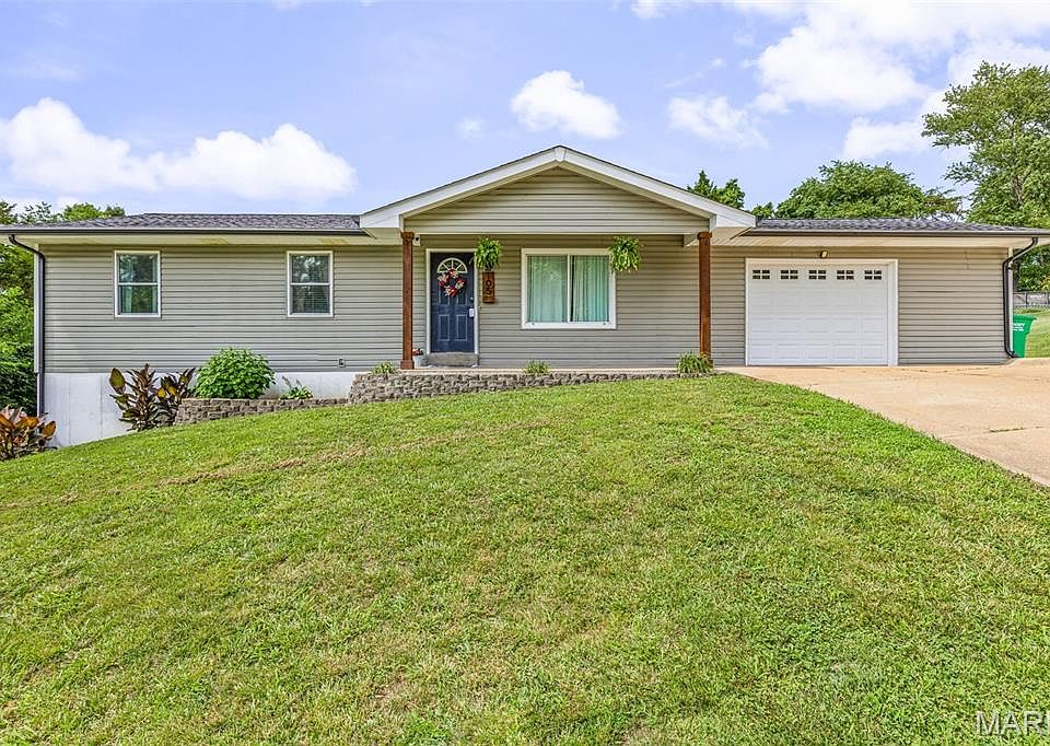 1st image of 105 Meadow Ln