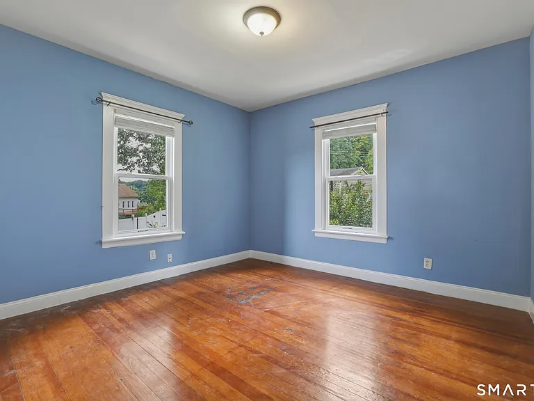 44-46 Perry Hill Rd — Photo 17
