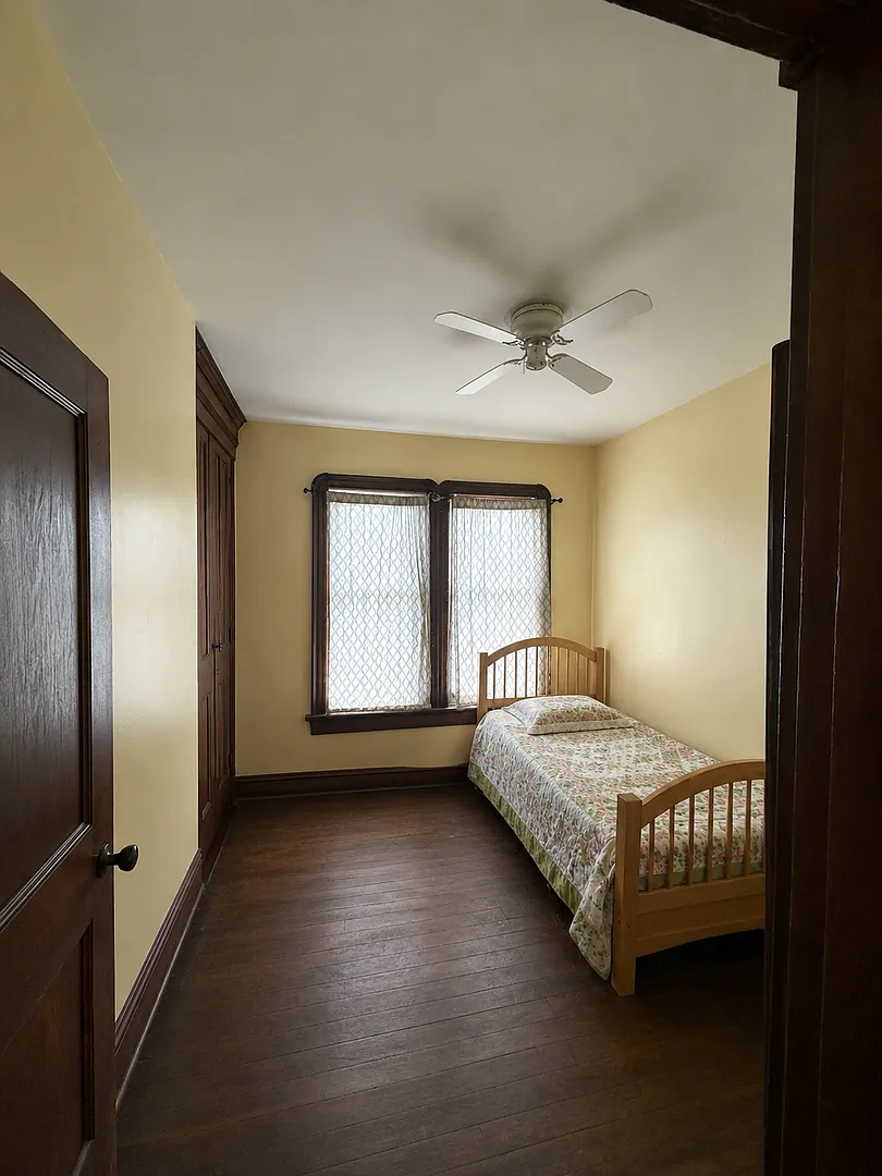 40 Adams St. — Photo 3