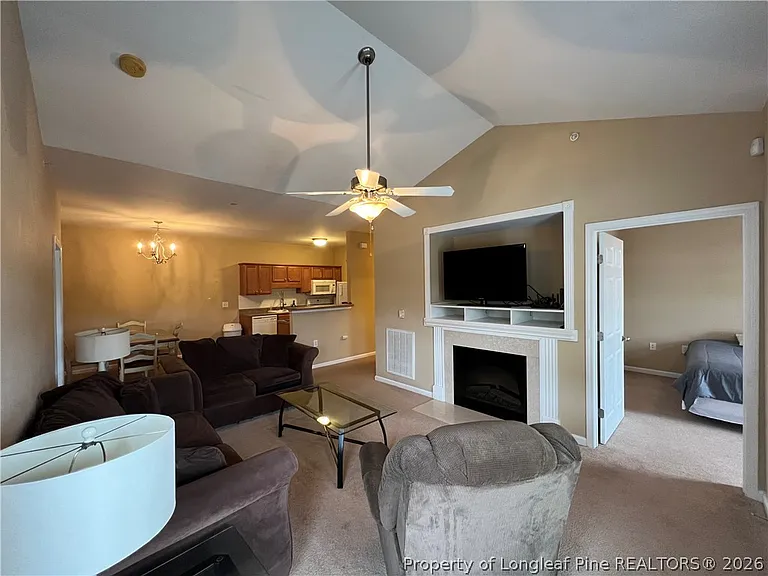621 Marshtree Ln #305 — Photo 4