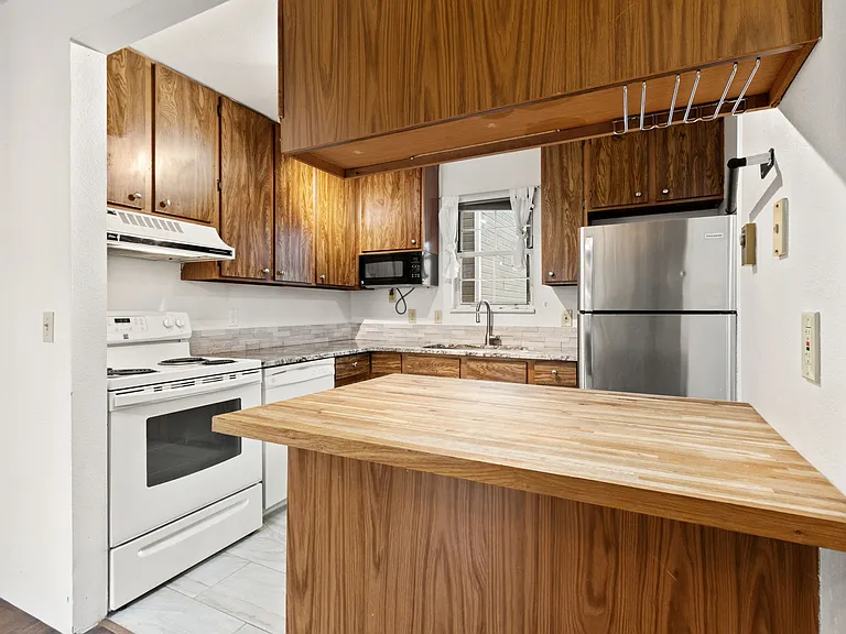 720 City Park Ave #B223 — Photo 8