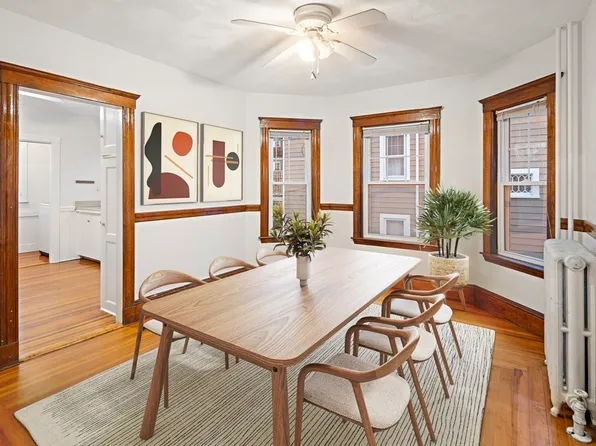 127-129 Fresh Pond Pkwy, Cambridge, MA 02138