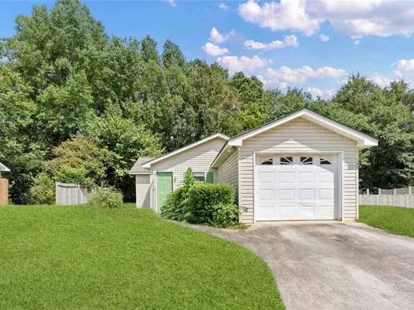 120 Sage Ln, Athens, GA 30607