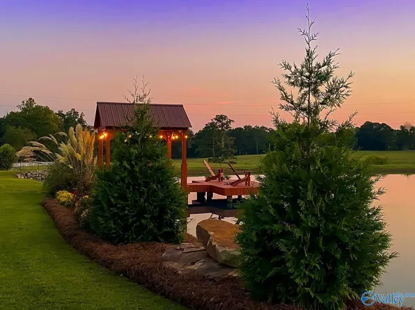 1605 Edmondson St, Albertville, AL 35950