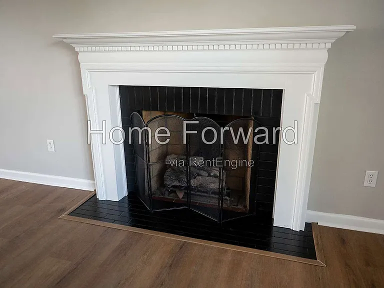 517 N 3rd St — Photo 40