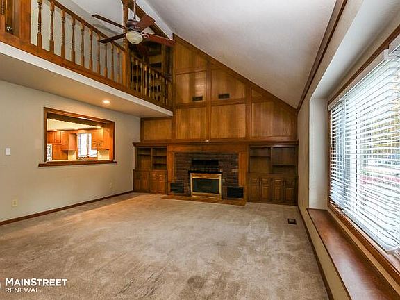 5th image of 1117 NW Weatherstone Dr
