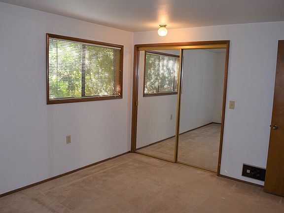 5th image of 12229 100th Ave NE APT 112