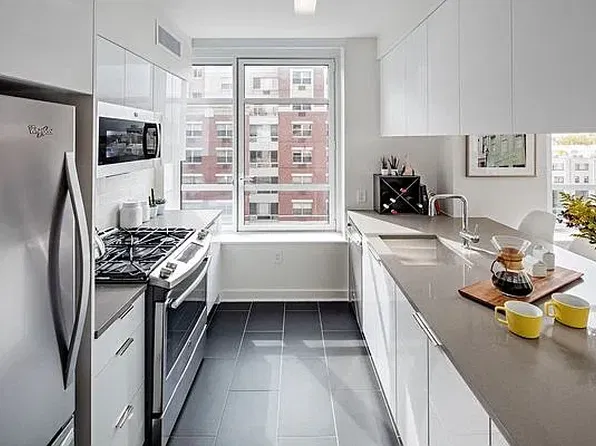 45 Hoyt St, Brooklyn, NY