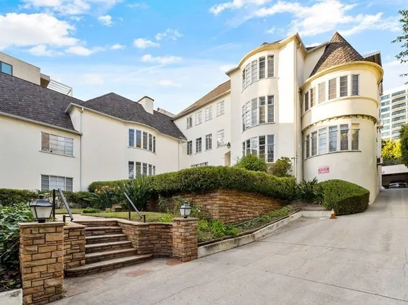 8425 Fountain Ave #25-B, West Hollywood, CA 90069