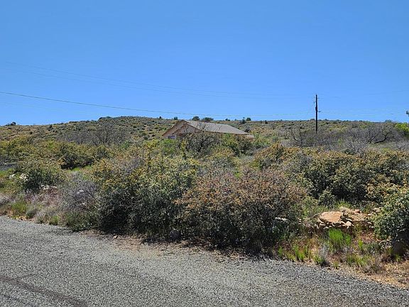 4th image of 19692 E Juniper Dr