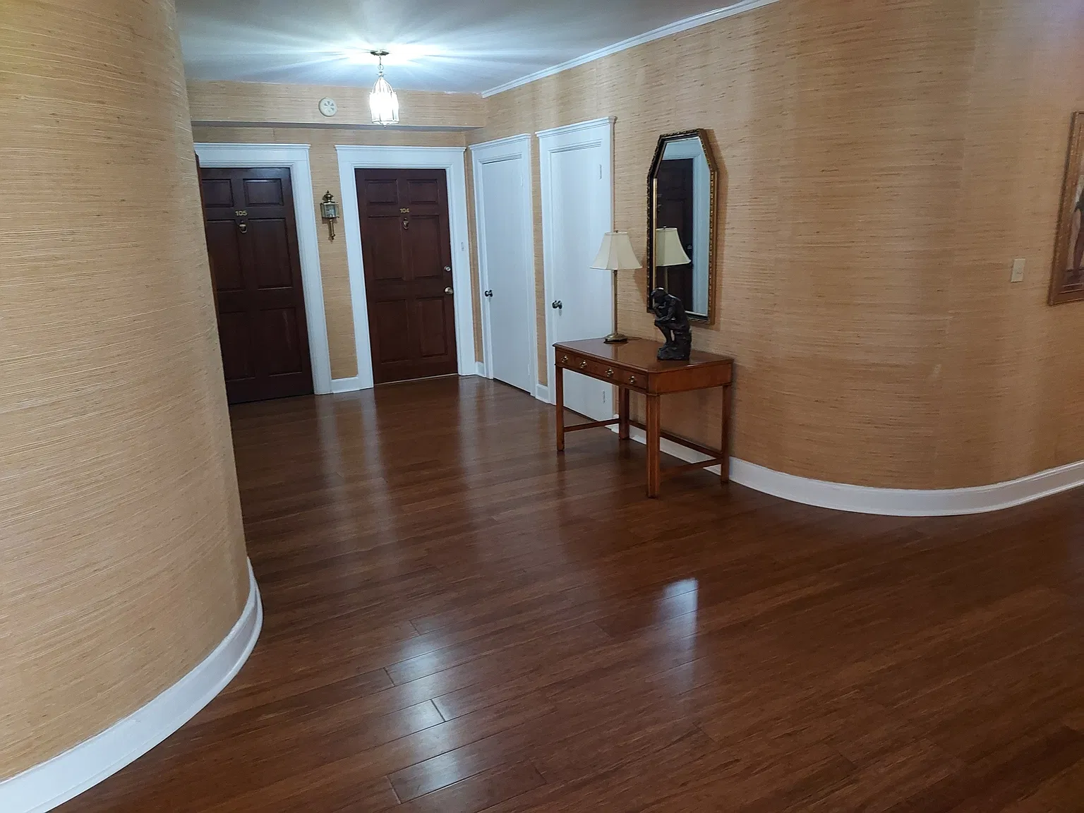 2 bed, 950 sqft, $1,600 — Photo 4