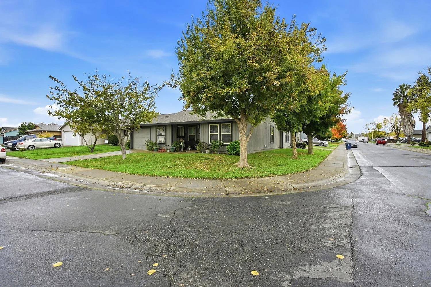 8185 Essen Way photo 1