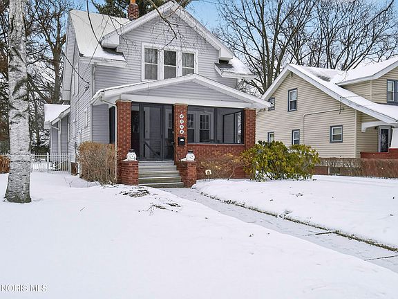 4th image of 2352 Castlewood Dr