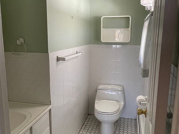 5th image of 163-27 86th St #1-2