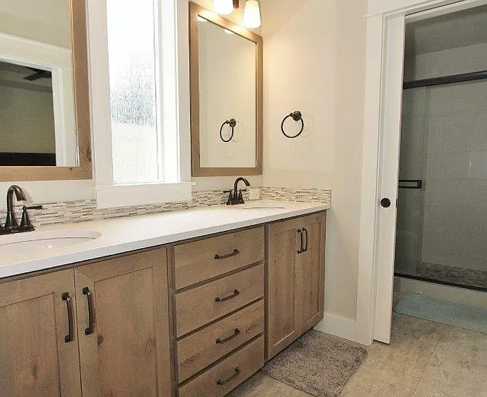 3316 E Girdner Dr — Photo 17