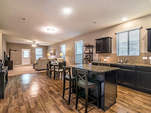 3rd image of 13915 Mystic Shores Ln