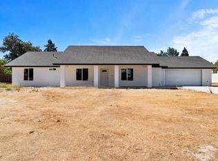 18094 Ridgedale Dr, Madera, CA 93638