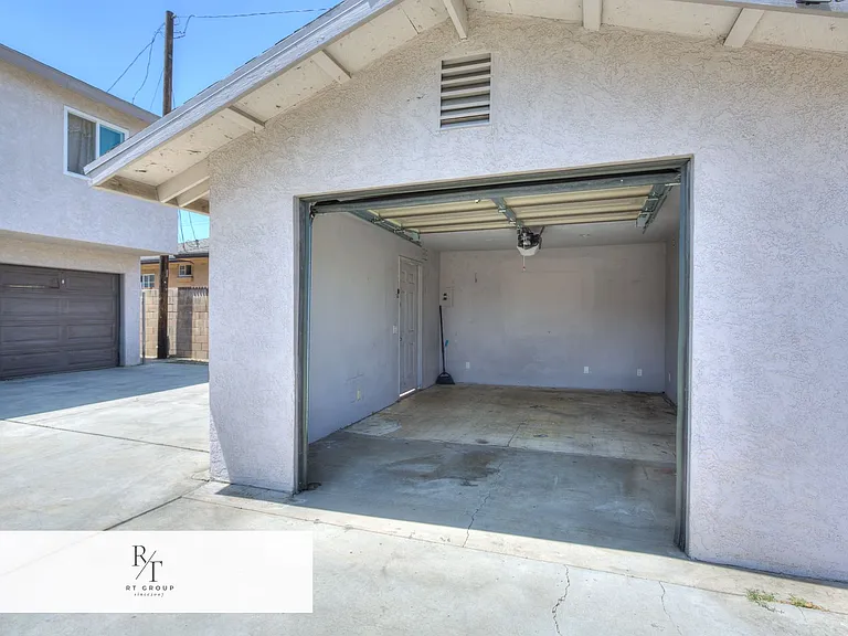 3045 Charlotte Ave — Photo 31